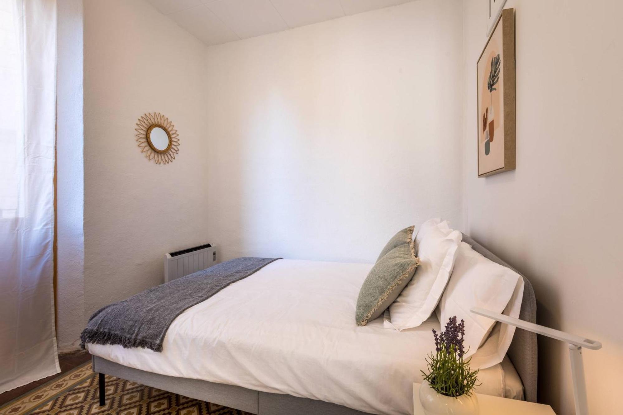 22ara1051- 4br Flat In The Center Apartment Barcelona