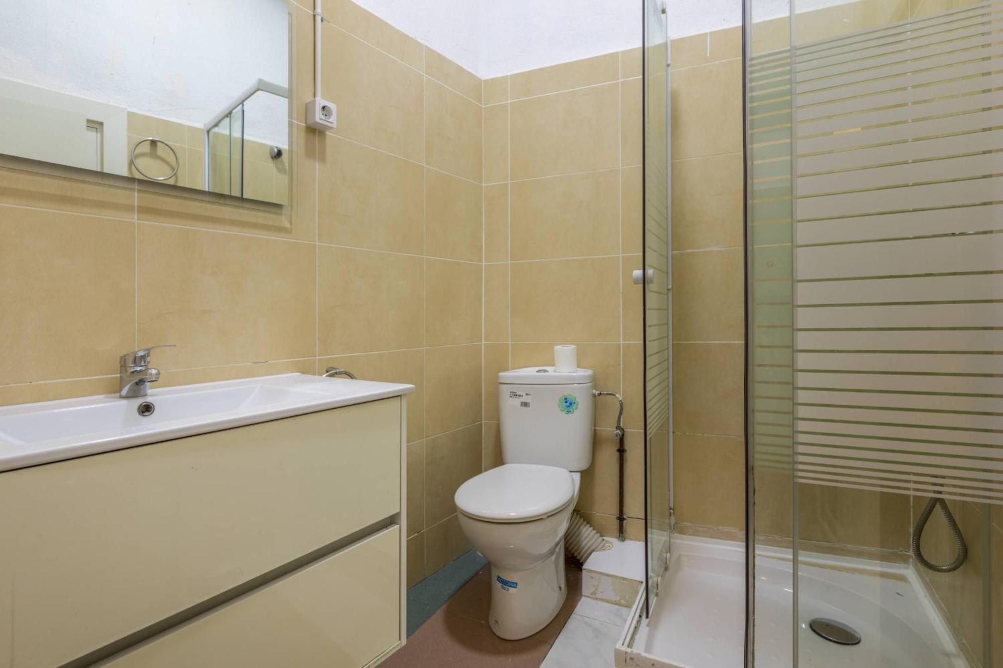 22ara1051- 4br Flat In The Center Apartamento Barcelona