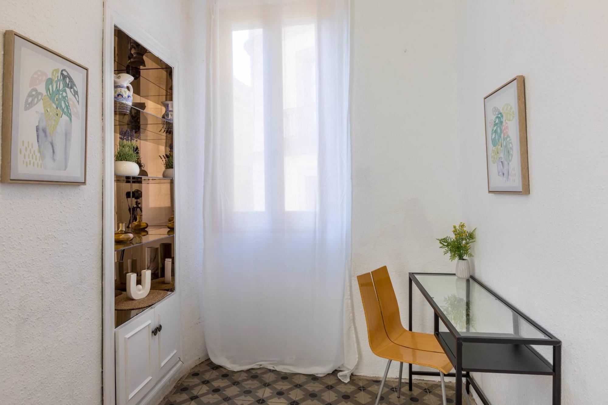Apartamento 22ara1051- 4br Flat In The Center Barcelona