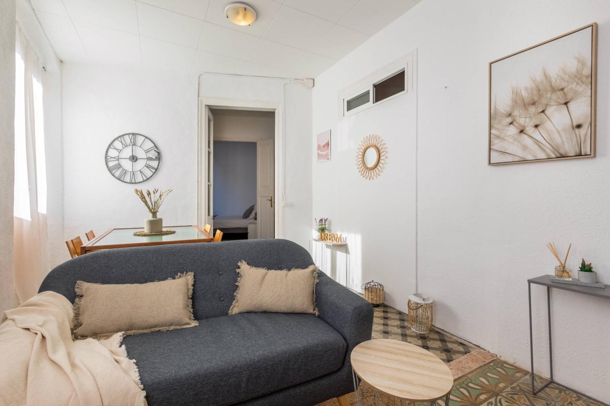 22ara1051- 4br Flat In The Center *